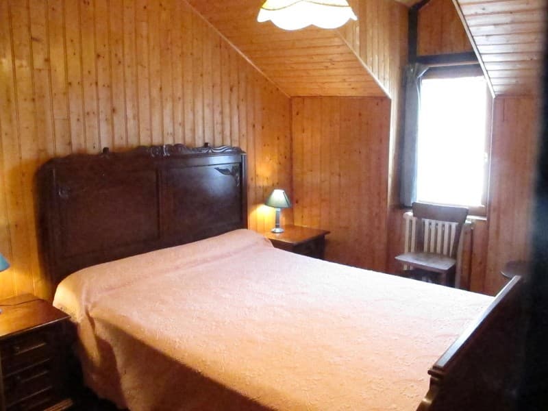 HLOAQU047FS0025Q_LGC209_SAINTSALVY_chambre01bis.jpg