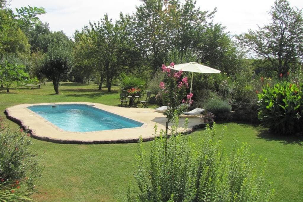 HLOAQU047FS002GP-piscine