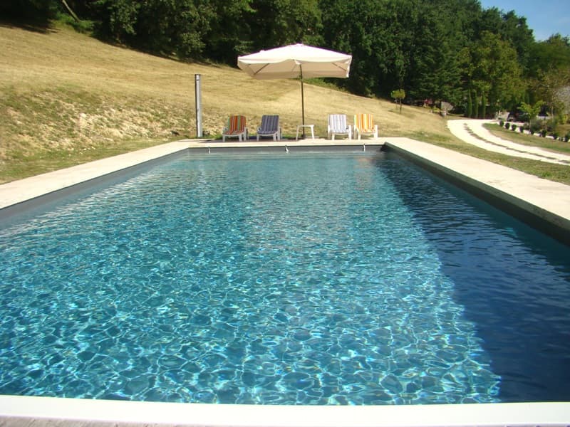 HLOAQU047FS003CL_LGM474B_piscine