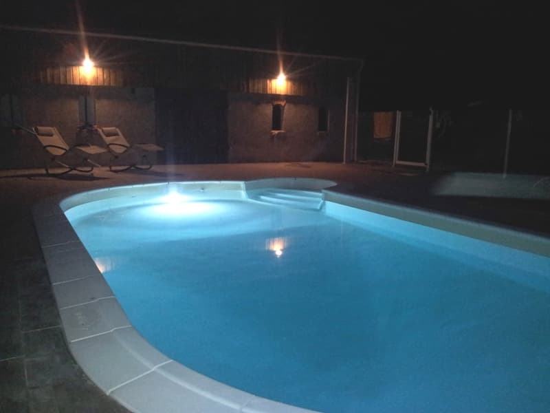 HLOAQU047V500Q3N_LEPARAVIS_LGC202_piscinenuit