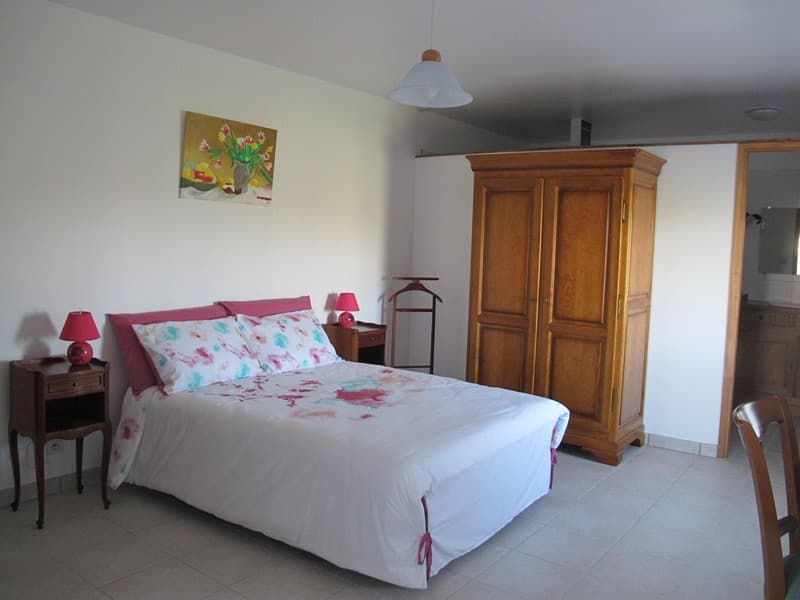 HLOAQU047V502O64_chambre02_10.jpg
