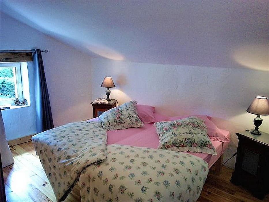 HLOAQU047V509S1K_Sauveterre_Lalaurie_Les champs_chambre4