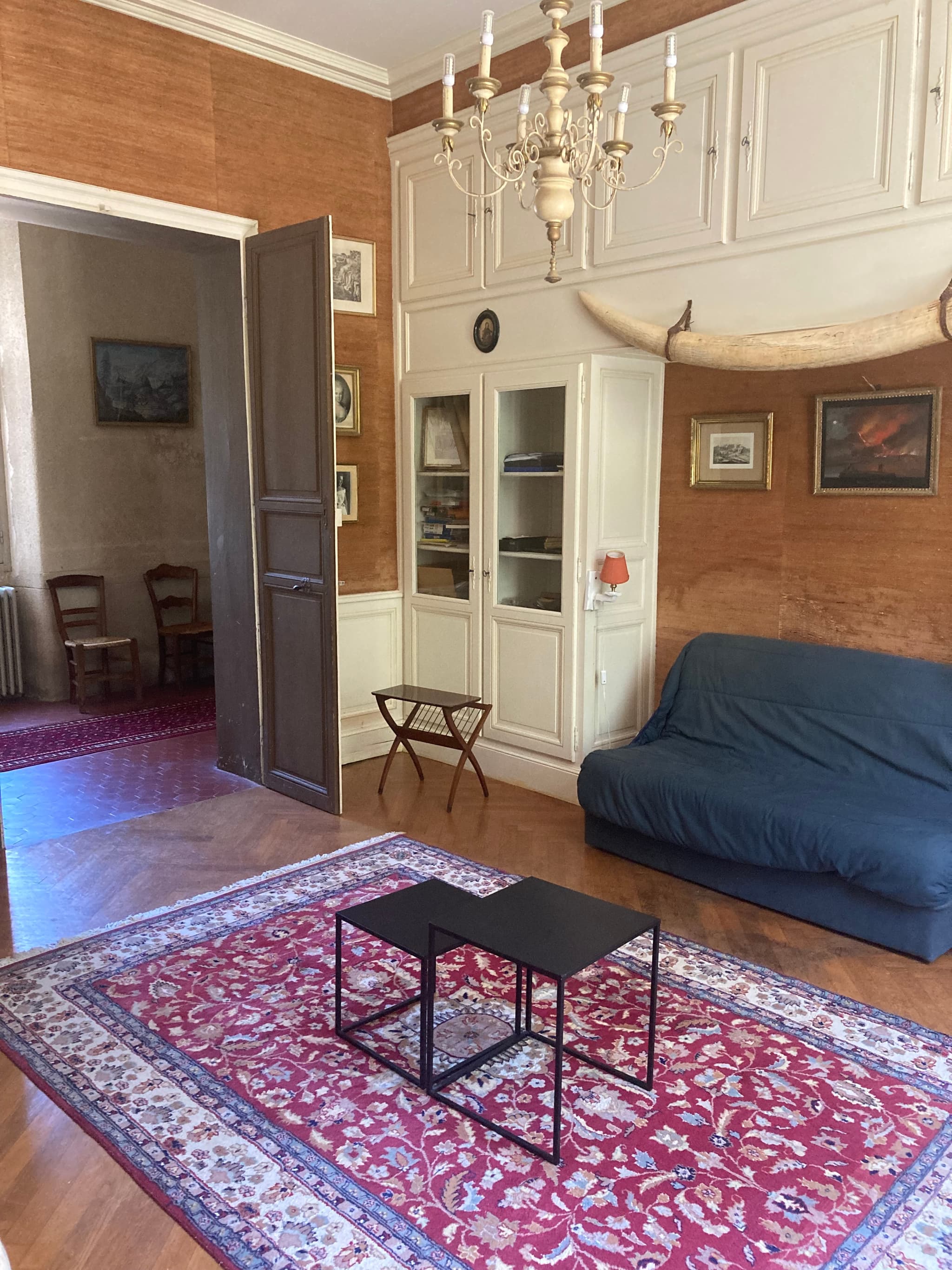 HLOAQU047V50BYUC_MOTHES DE BLANCHE_Bureau 2