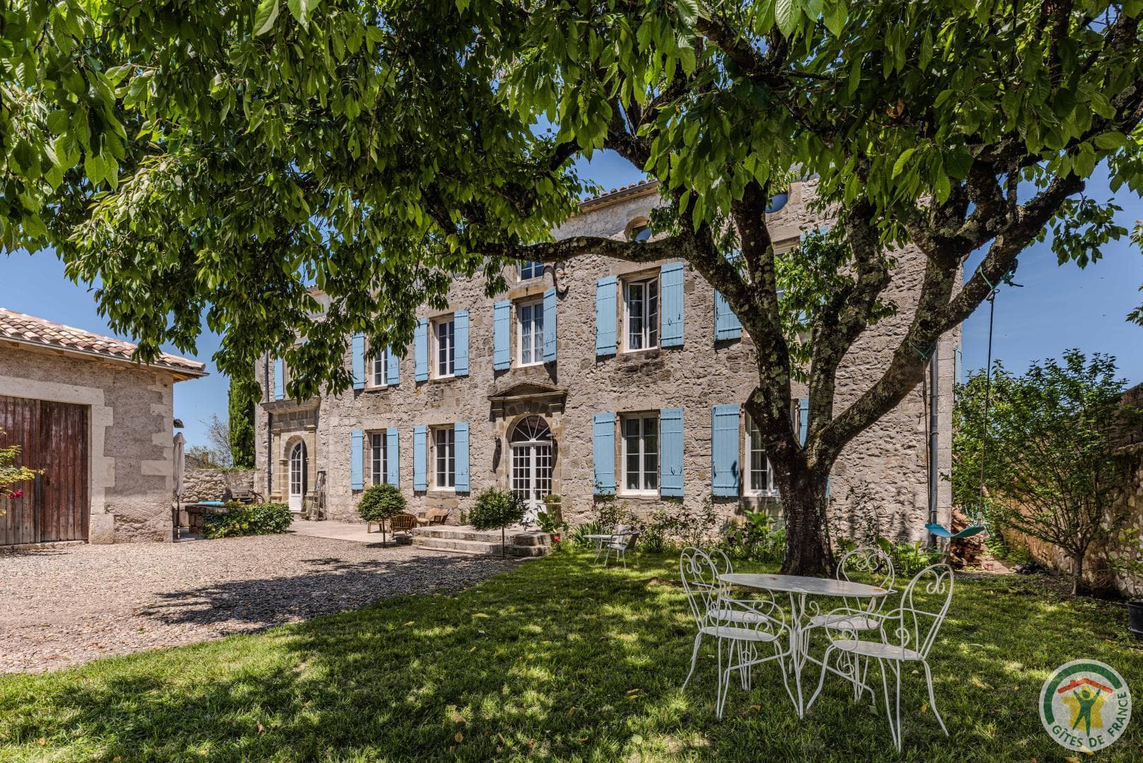 HLOAQU047V50INVZ_Lauzun_CH-UnPetitChâteau_2457_photo