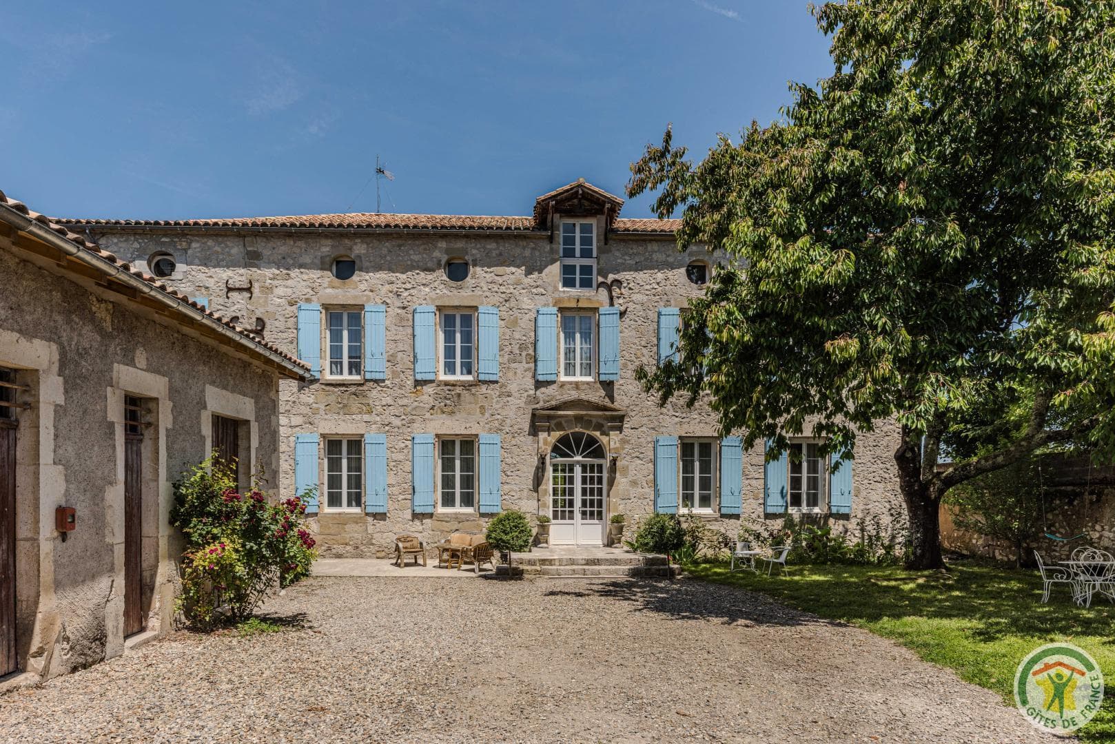 HLOAQU047V50INVZ_Lauzun_CH-UnPetitChâteau_2457_photo49