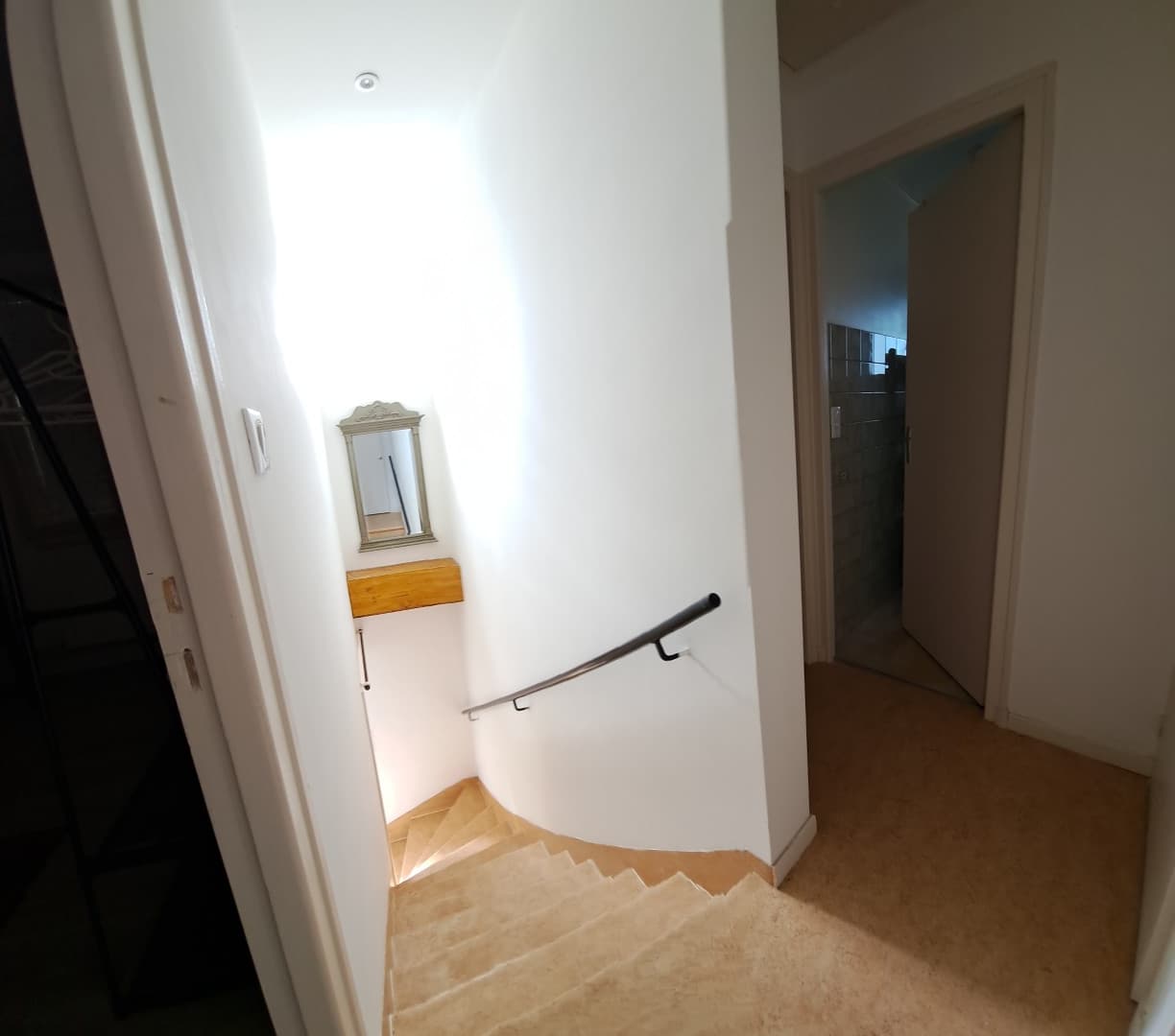 HLOAQU047V50MOJ6_BLOCH_grande06