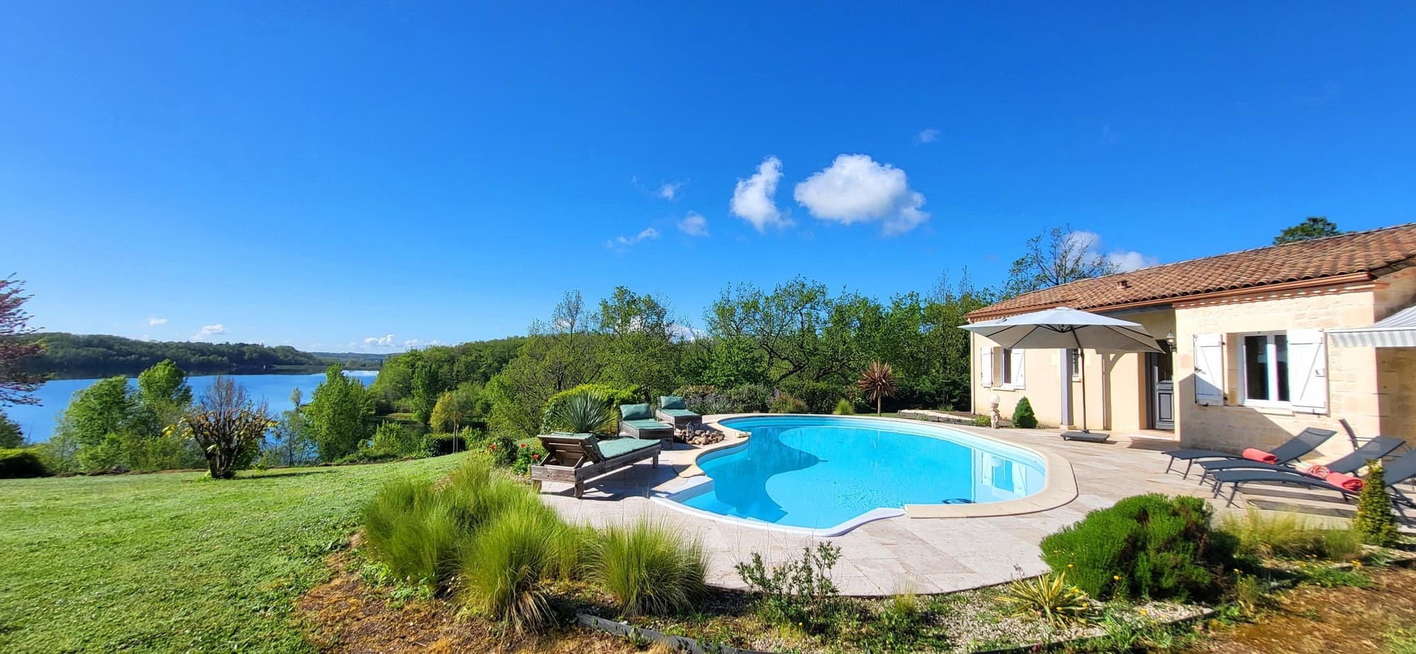 HLOAQU047V50O5X9_Soumensac_MaisonLac_photo