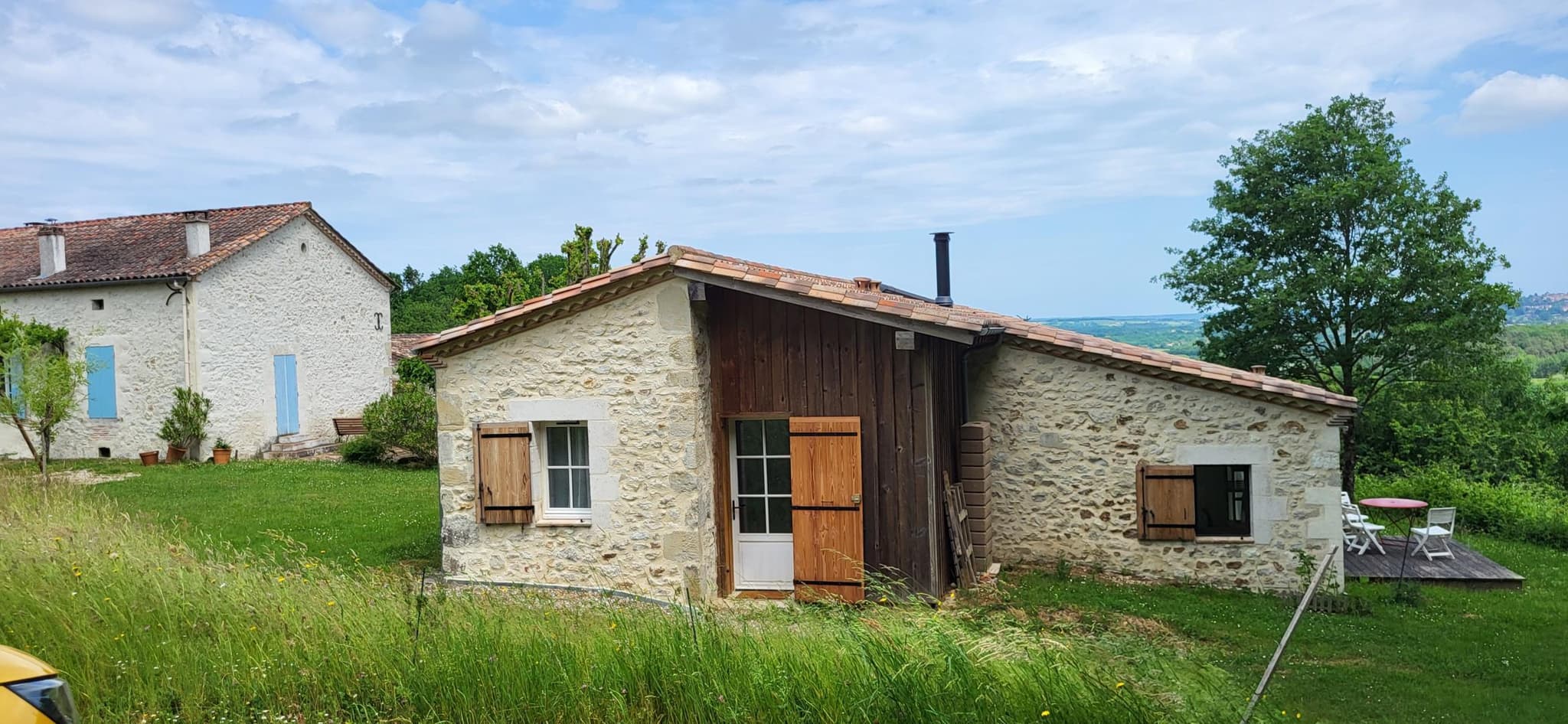 HLOAQU047V50O63I_Monflanquin_FourPrunes_photo4