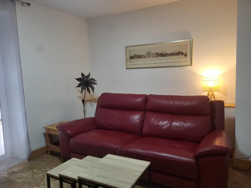 HLOAQU047V50O65E_MonsempronLibos_Colombier_photo16