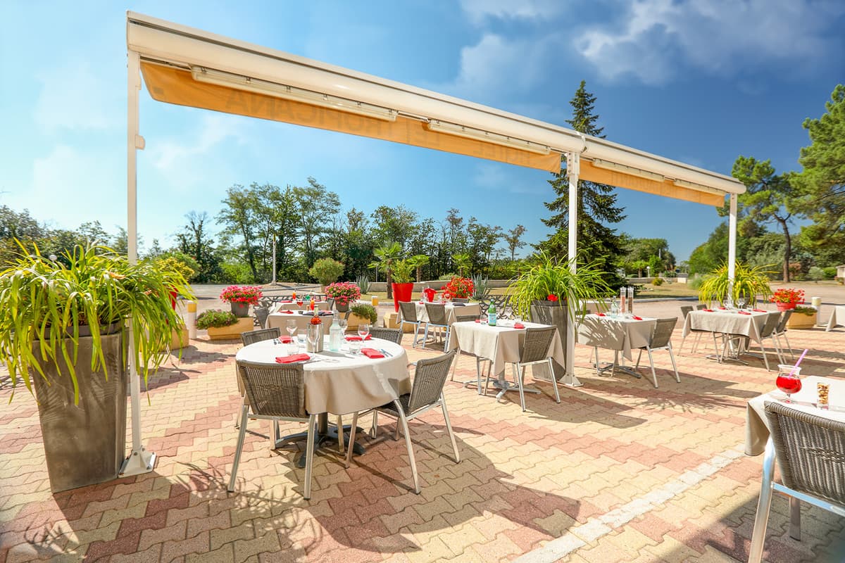 HOTEL LE TROPICANA