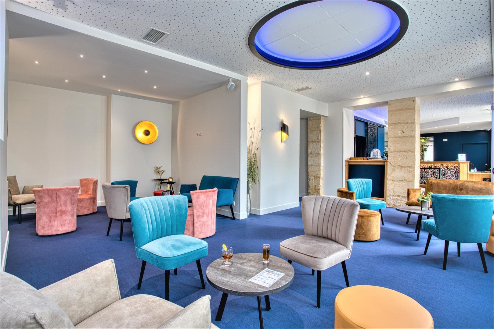 HÔTEL MONTAIGNE