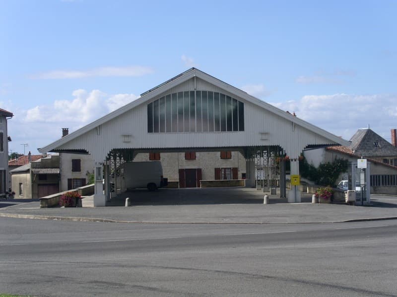 Halles de Joussé