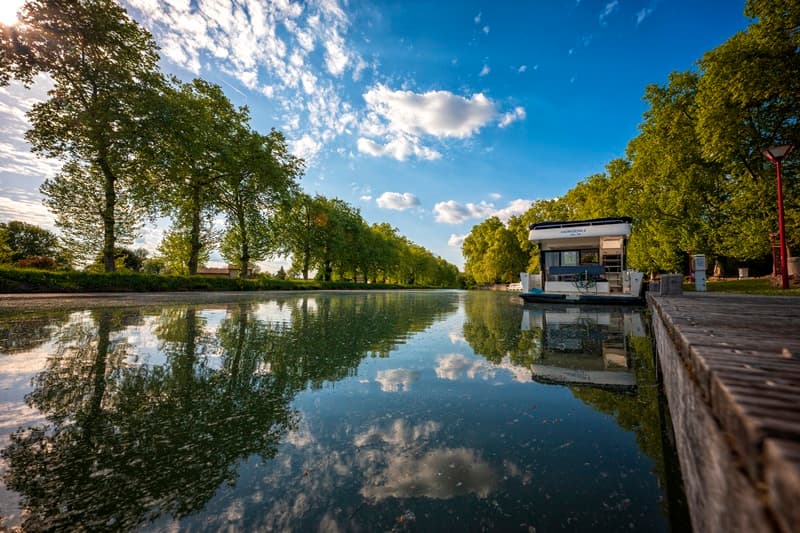 Halte Nautique de Villeton 1