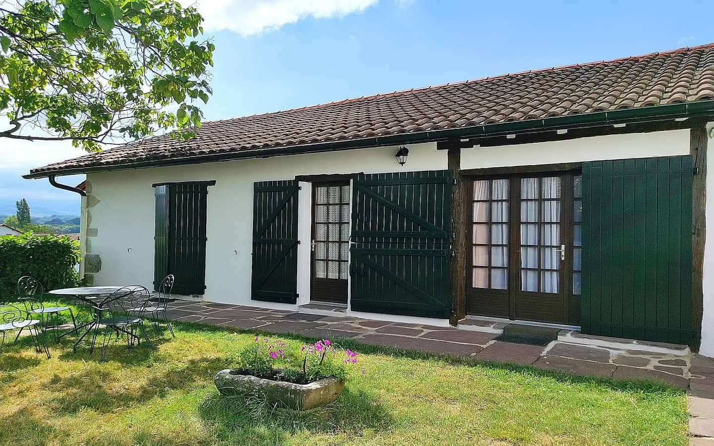 Location Harlouchet - façade- Bussunarits
