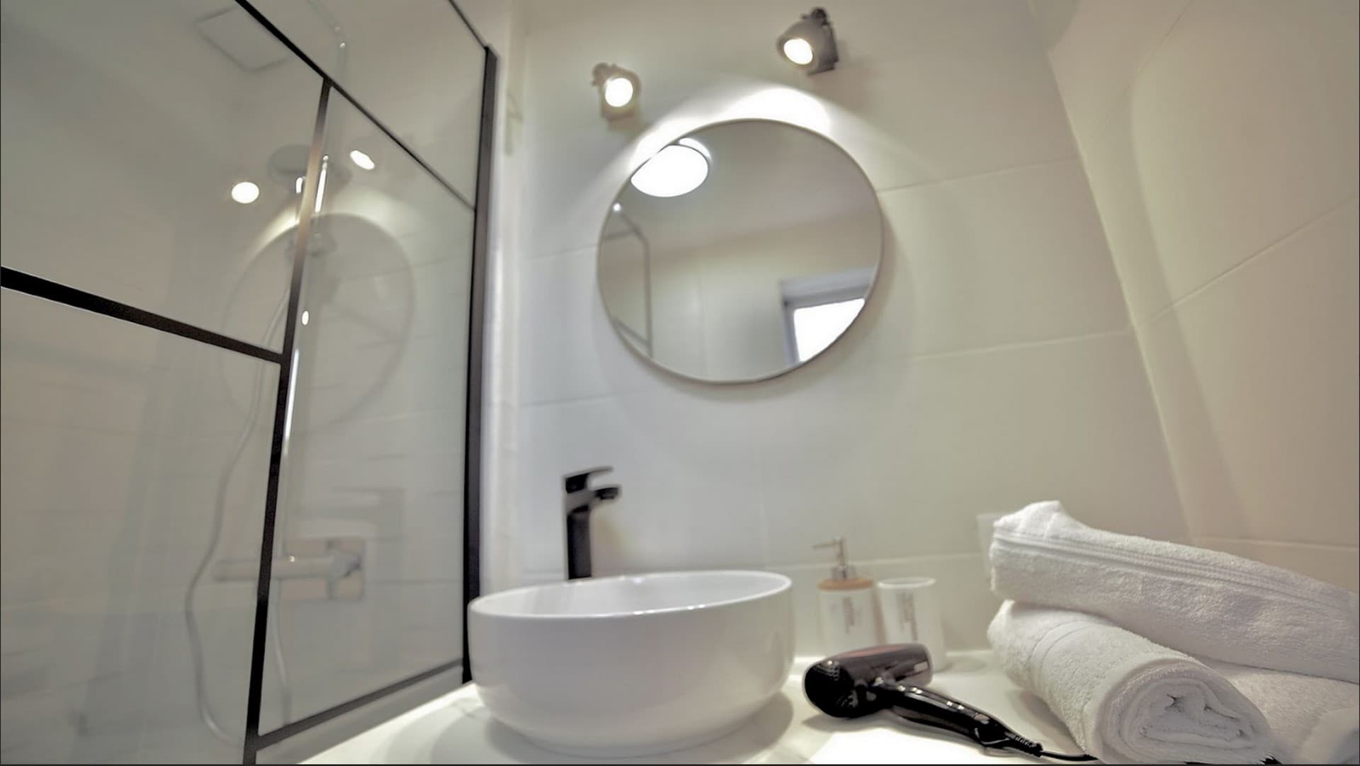 Havre Cosy SDB