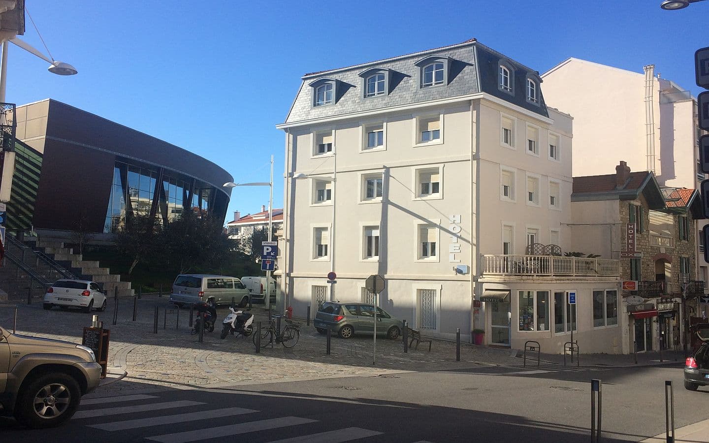 Hôtel Oxo - Façade depuis la rue