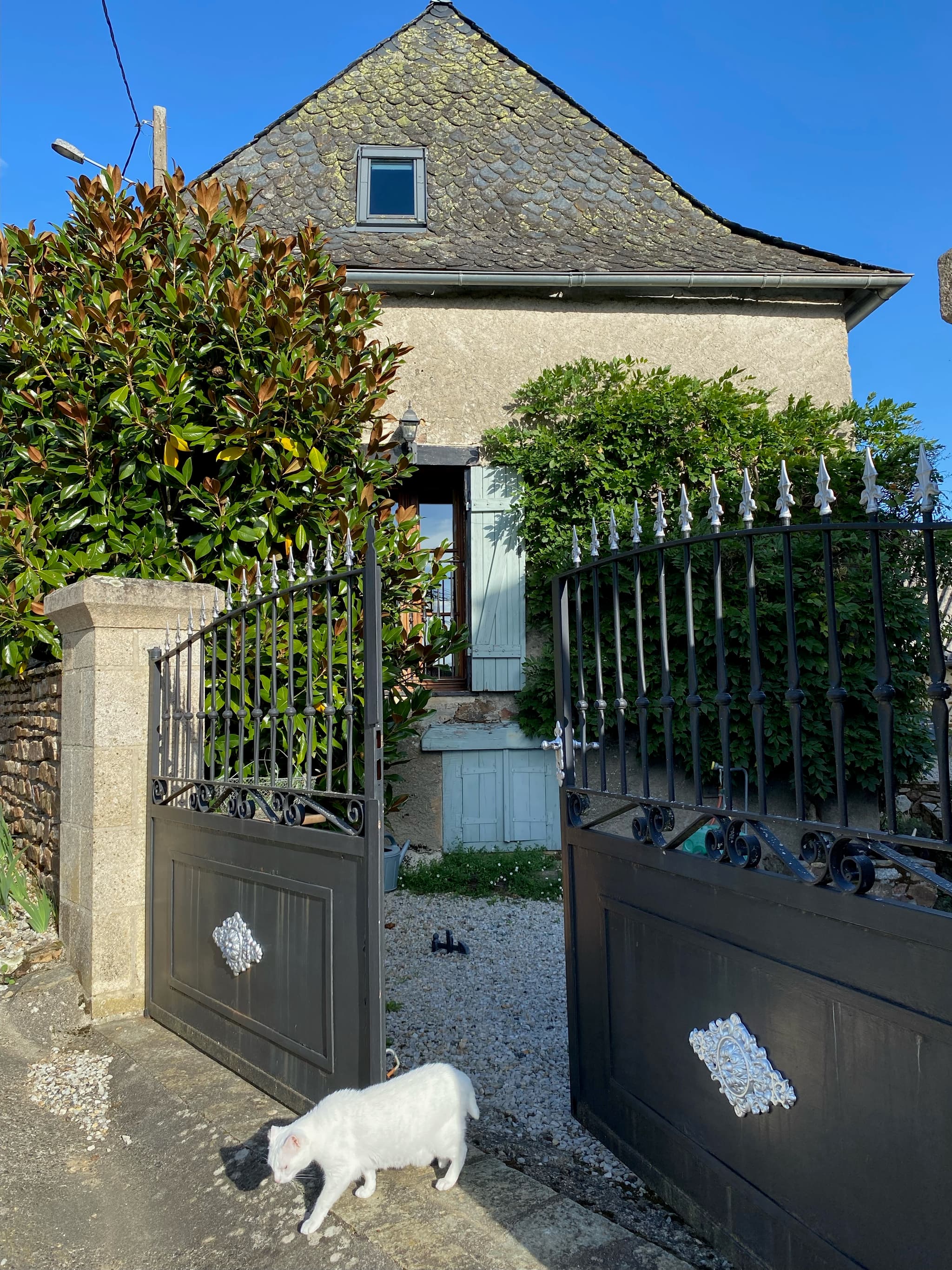 Entrée de la cour_3