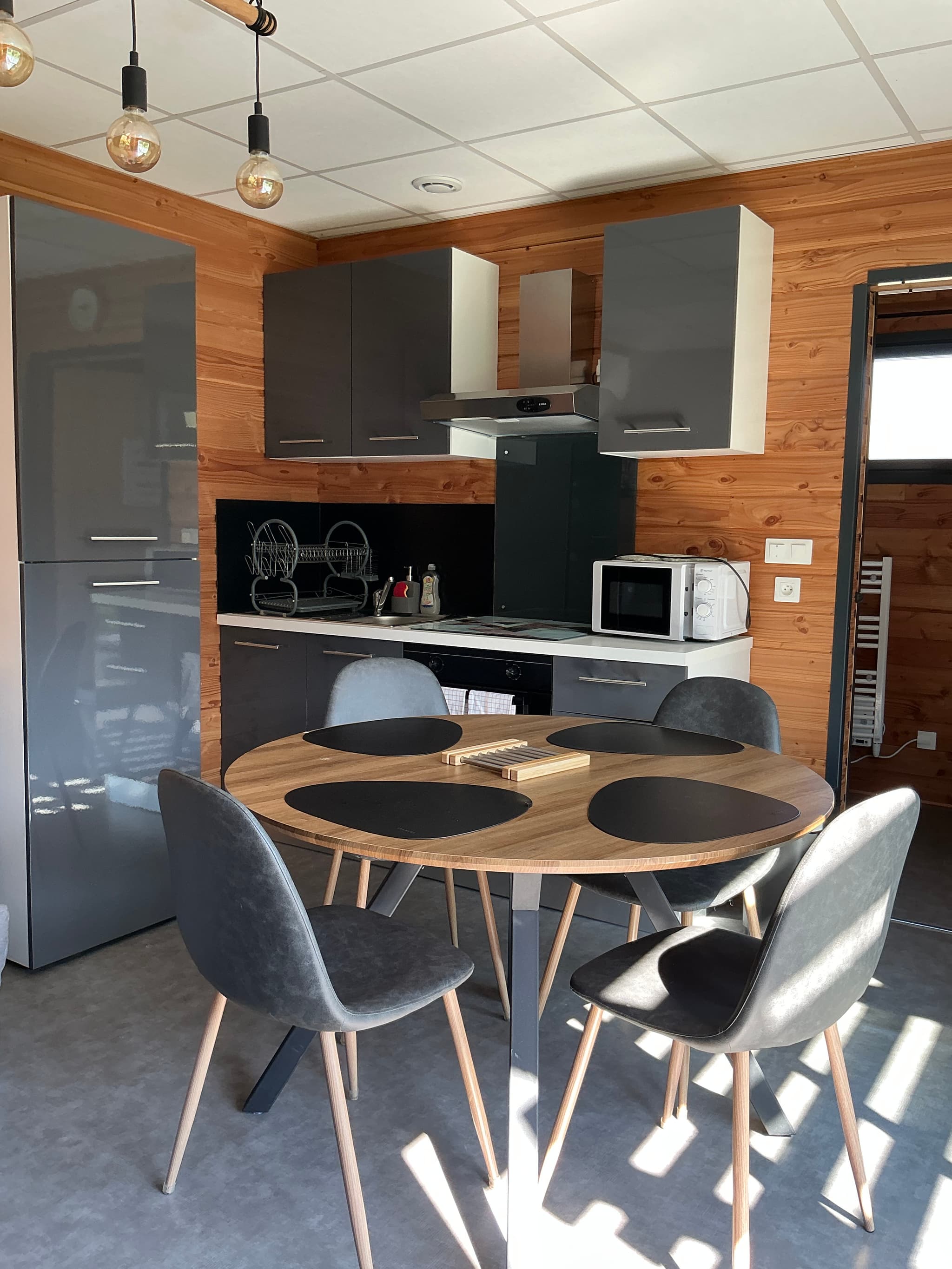Salon/Cuisine équipée