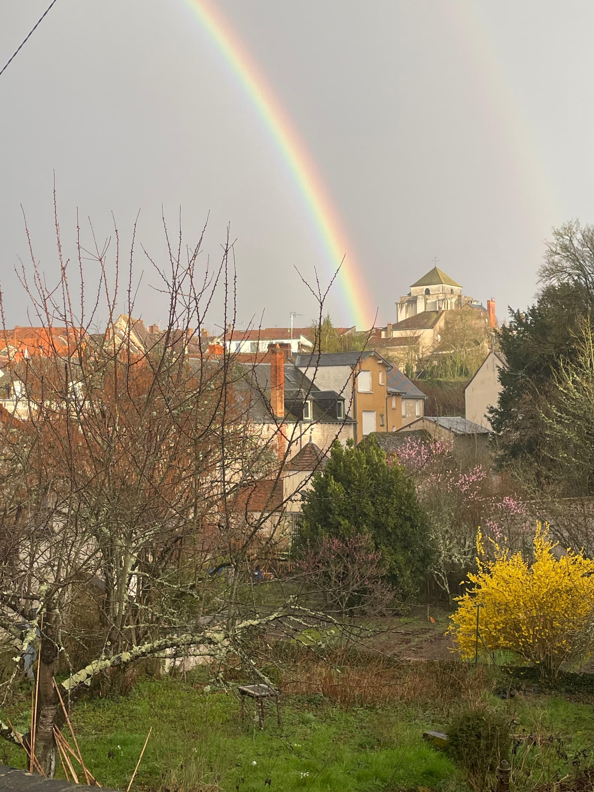 Une vue de la rue de l'Arceau