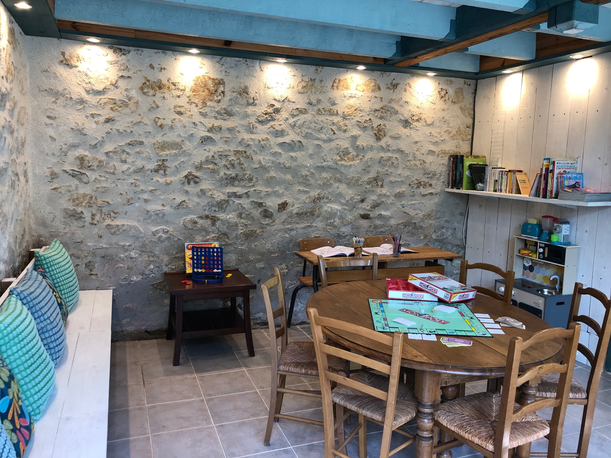L'école Buissionnière Chambres et table d'hôtes la Celle dunoise