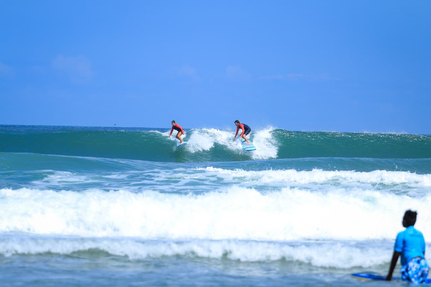 Pirogue et surf