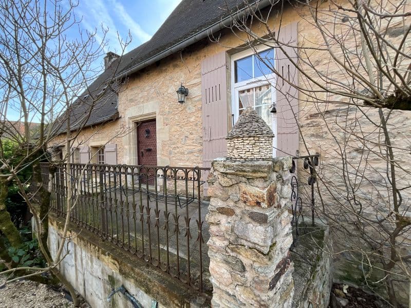 maison de la source Génis