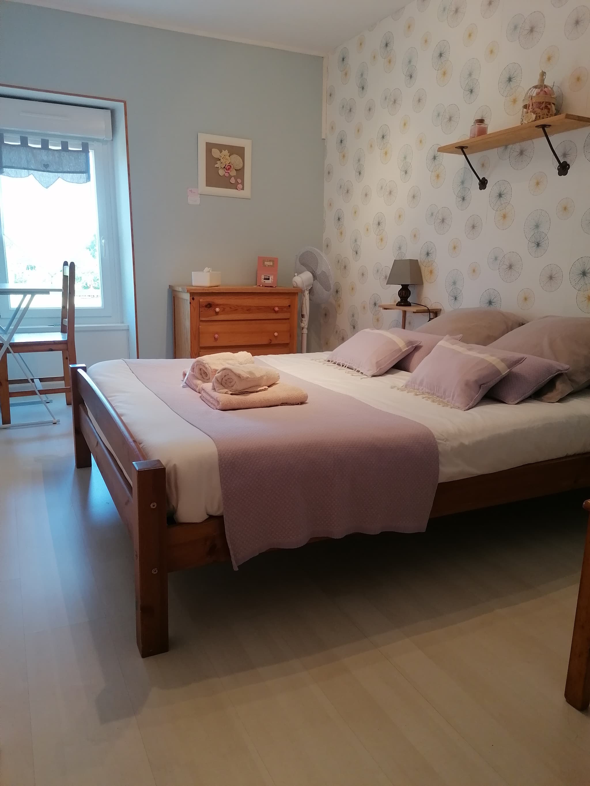 CHAMBRE FLEURS 2 PERSONNES
