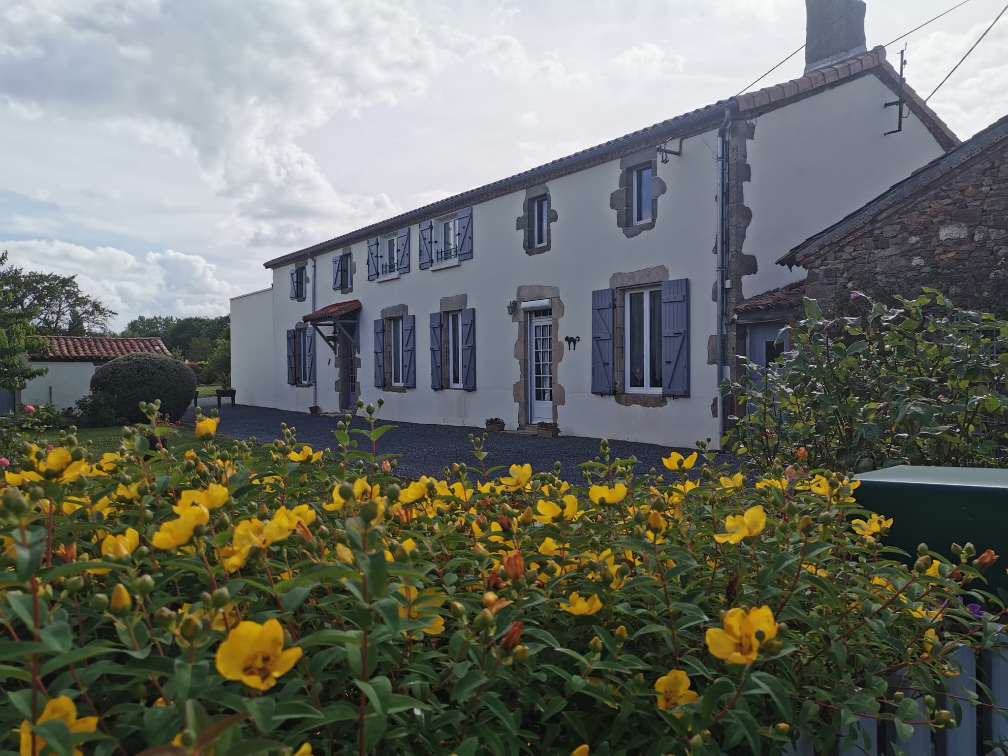 la-petite-boissiere-chambres-dhotes-la-longere-de-mina-maison