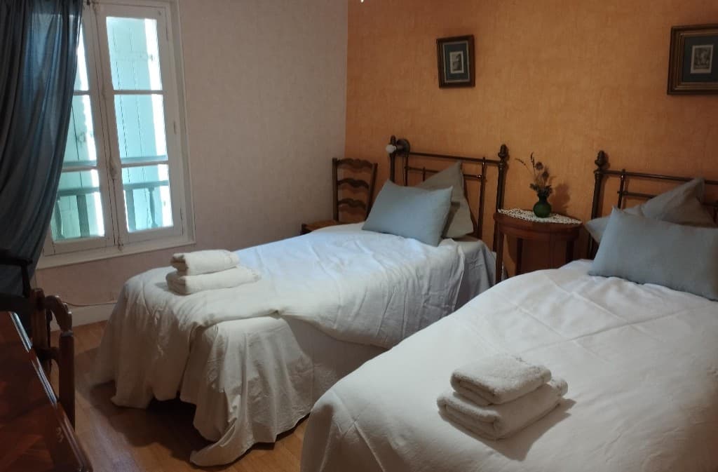 Aux chambres du bourg