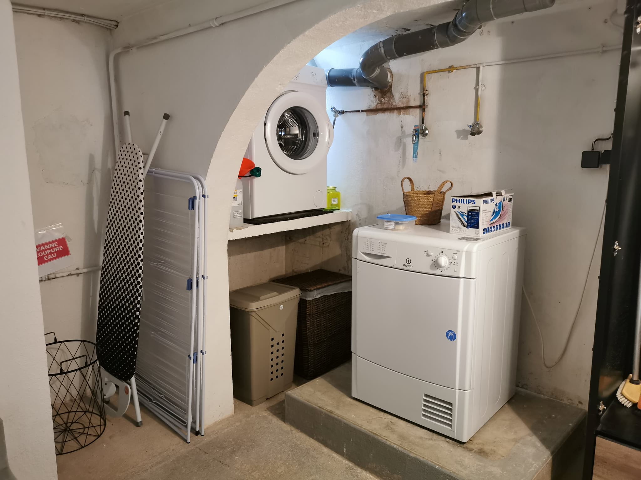 Espace buanderie au sous-sol