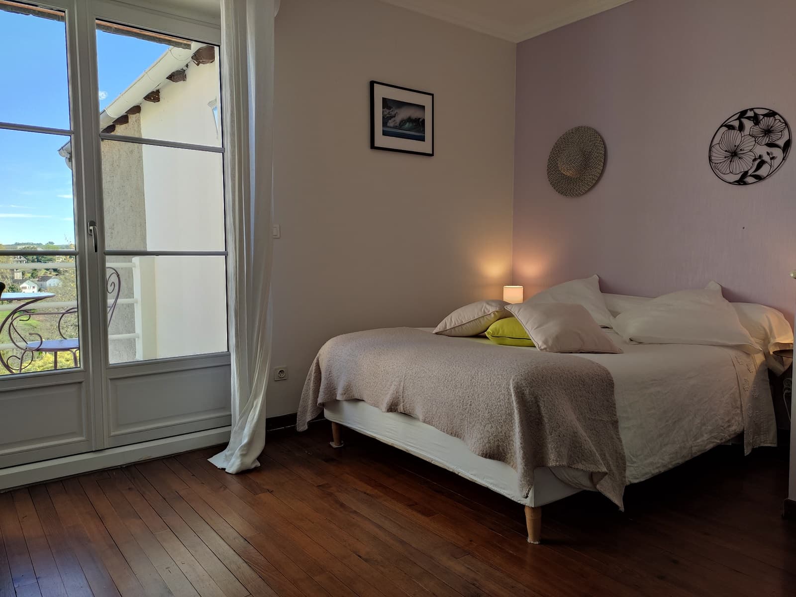 Maison d'hôtes l'Amphitryon - Chambre Ossau romantique avec sa terrasse