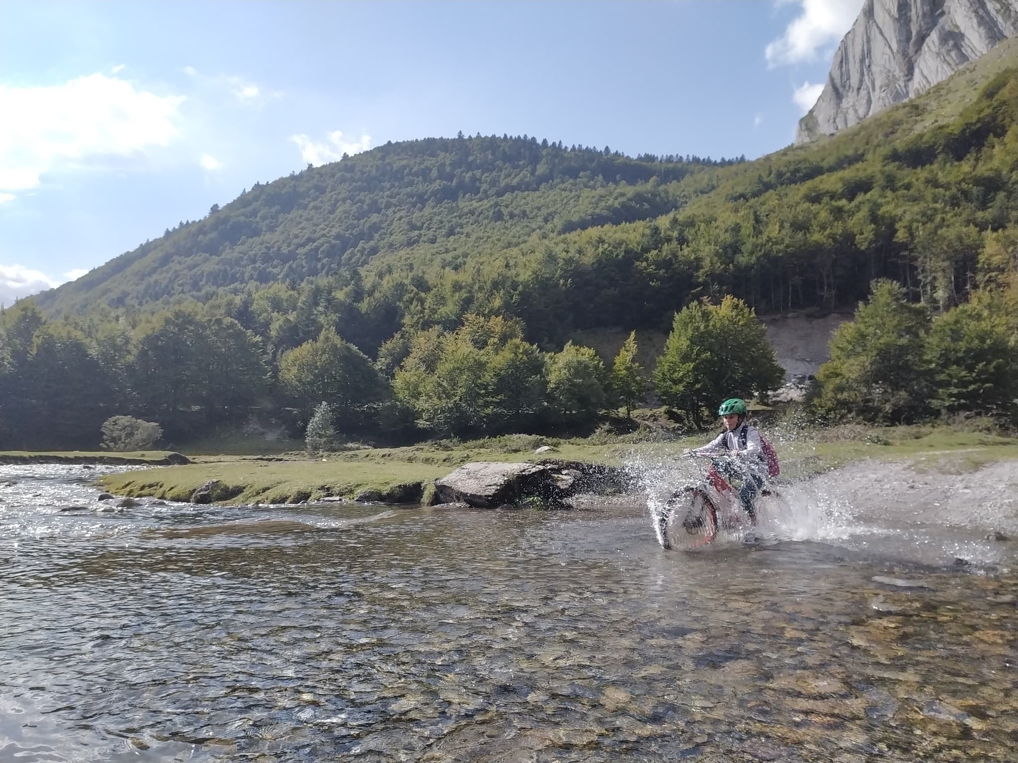 Plateau Sanchèse VTT passage à guet
