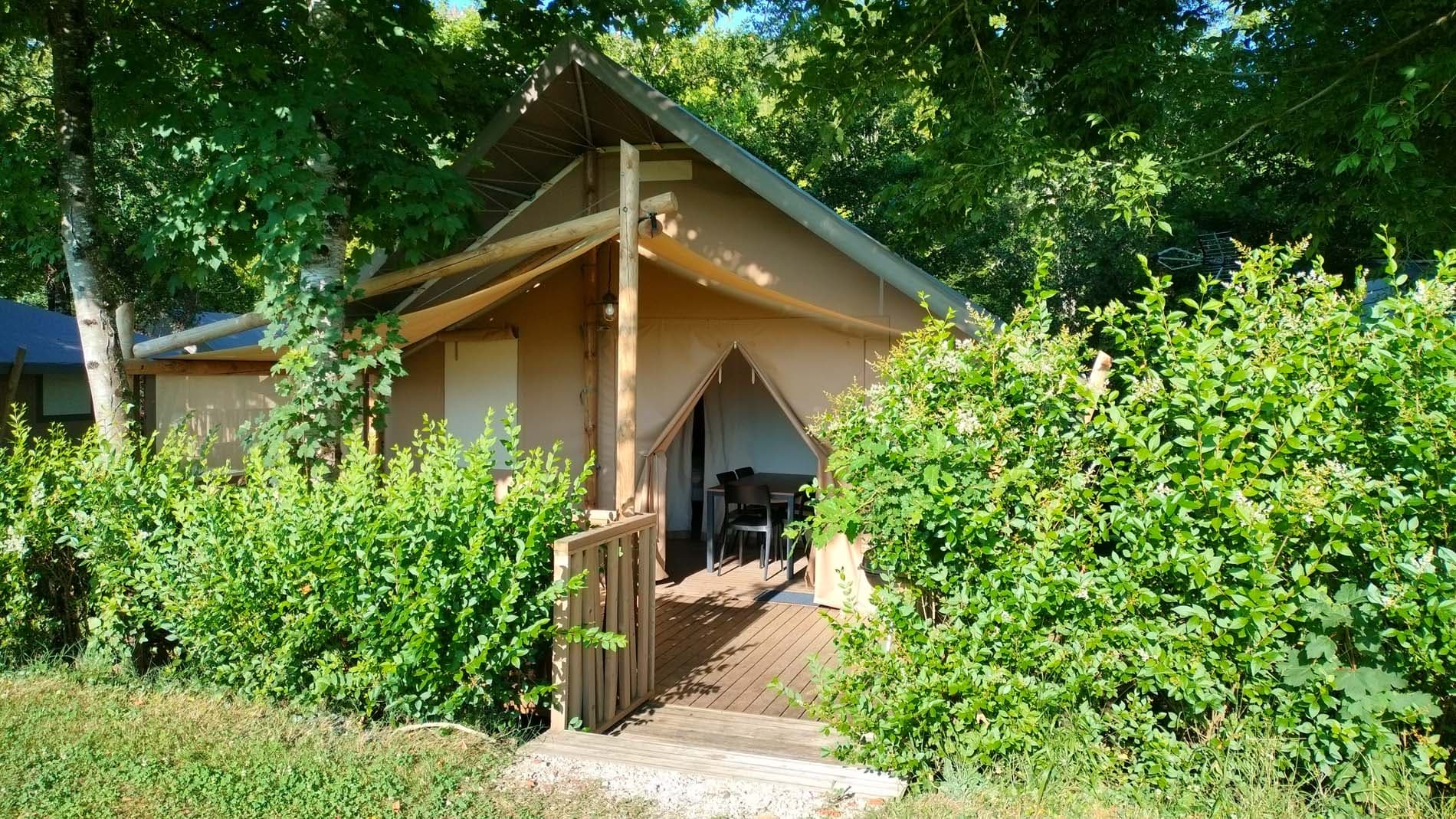 Camping les Cinq Chateaux - Vézac