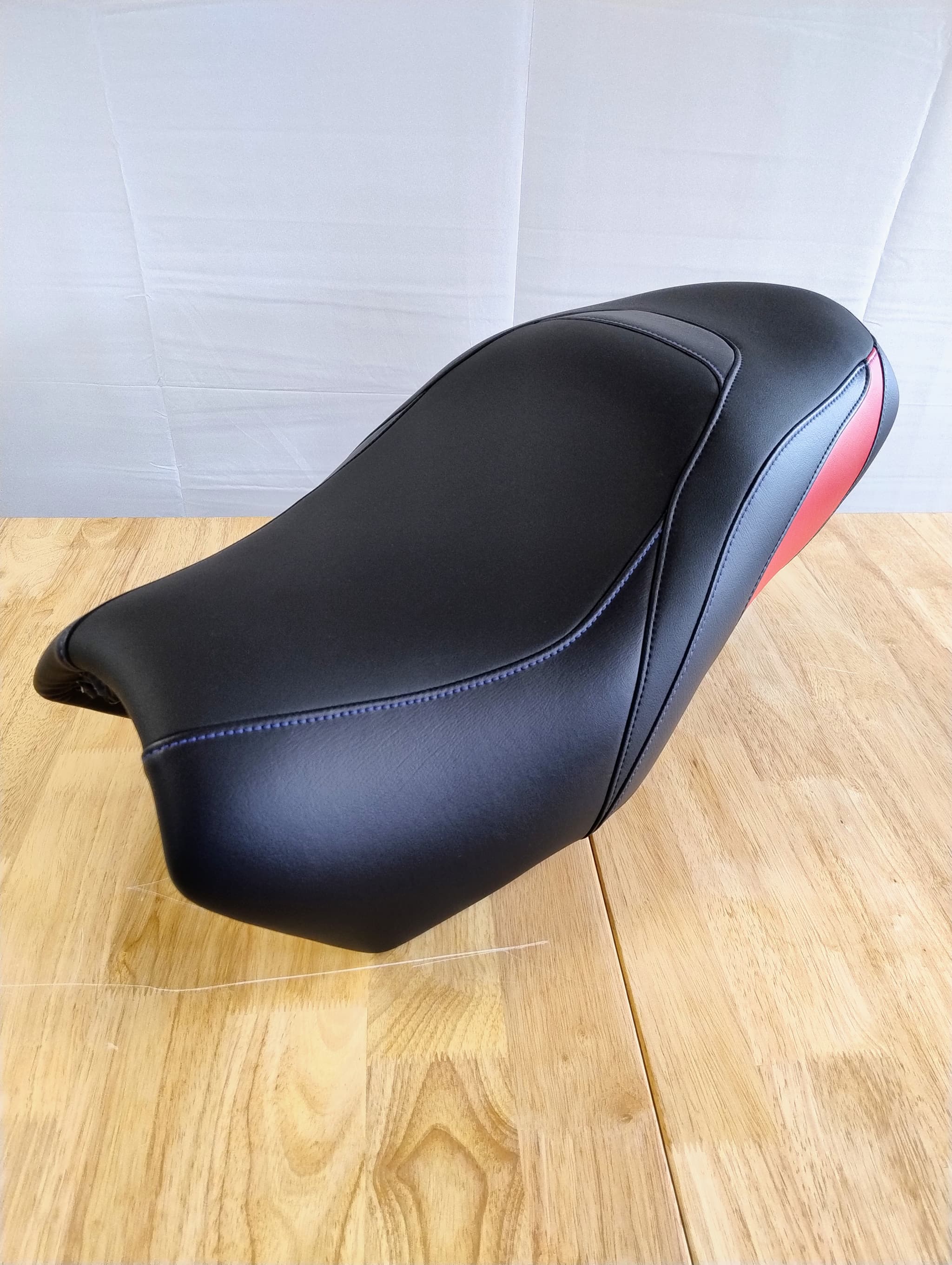 Réfection et personnalisation de selle de moto