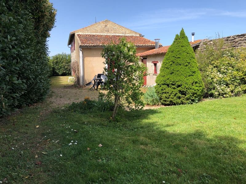 GITE MIREBEAU