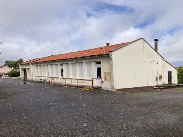 Salle des fêtes de Saint-Médard