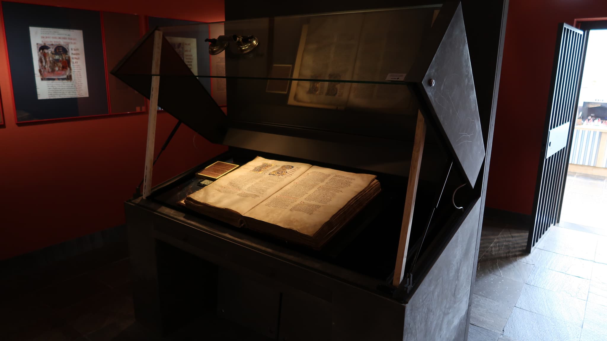 Bible_1
