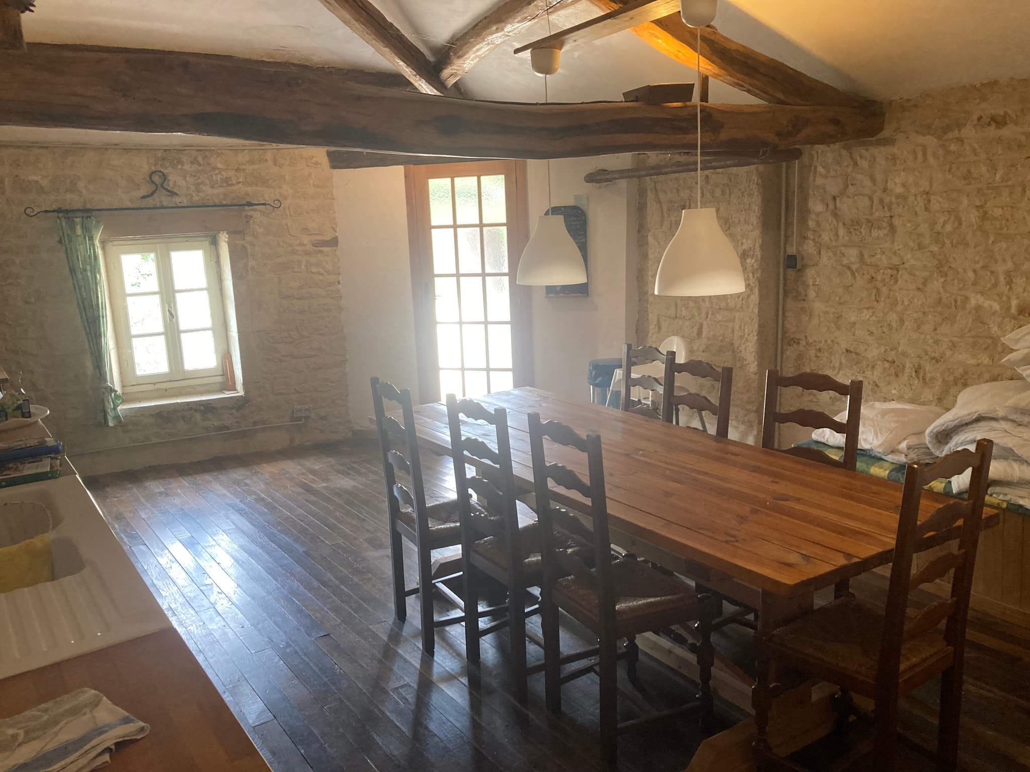 Entrée dans la cuisine /salle à manger