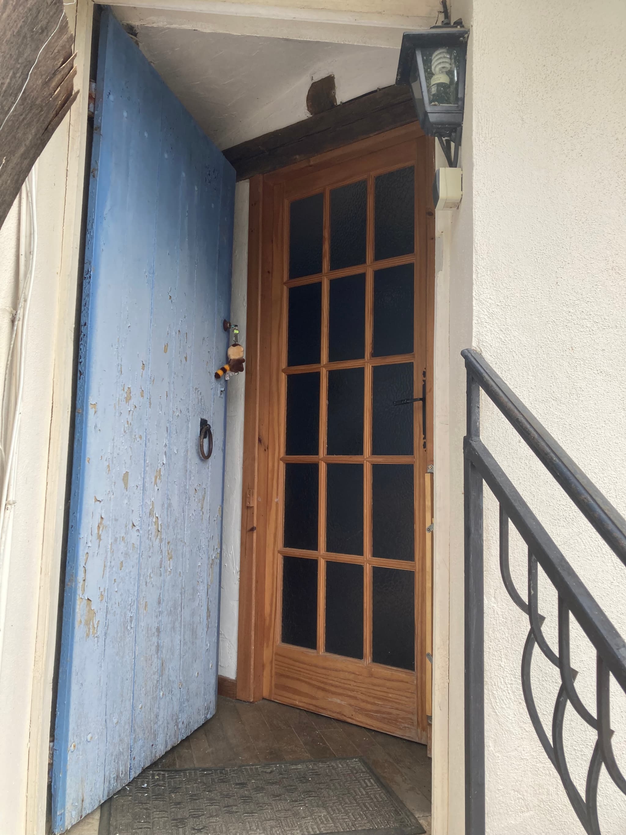 Entrée du gîte via l'escalier