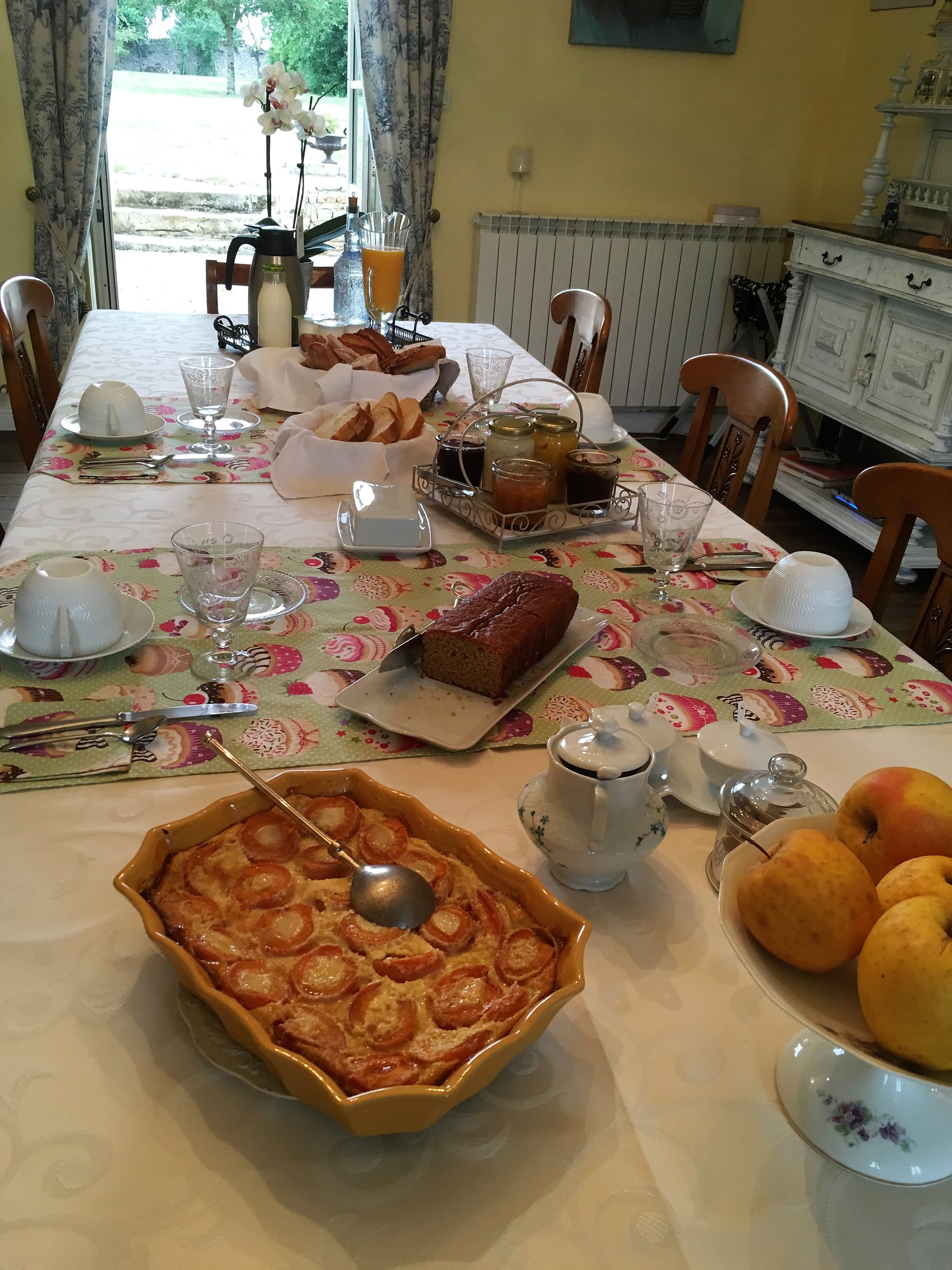Logis de la Mélissière à Xaintray - Petit déjeuner