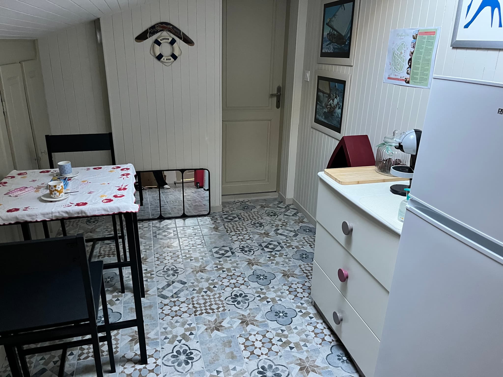 Monflanquin_Chambre d'hôtes de La Rouquette (coin détente - café)