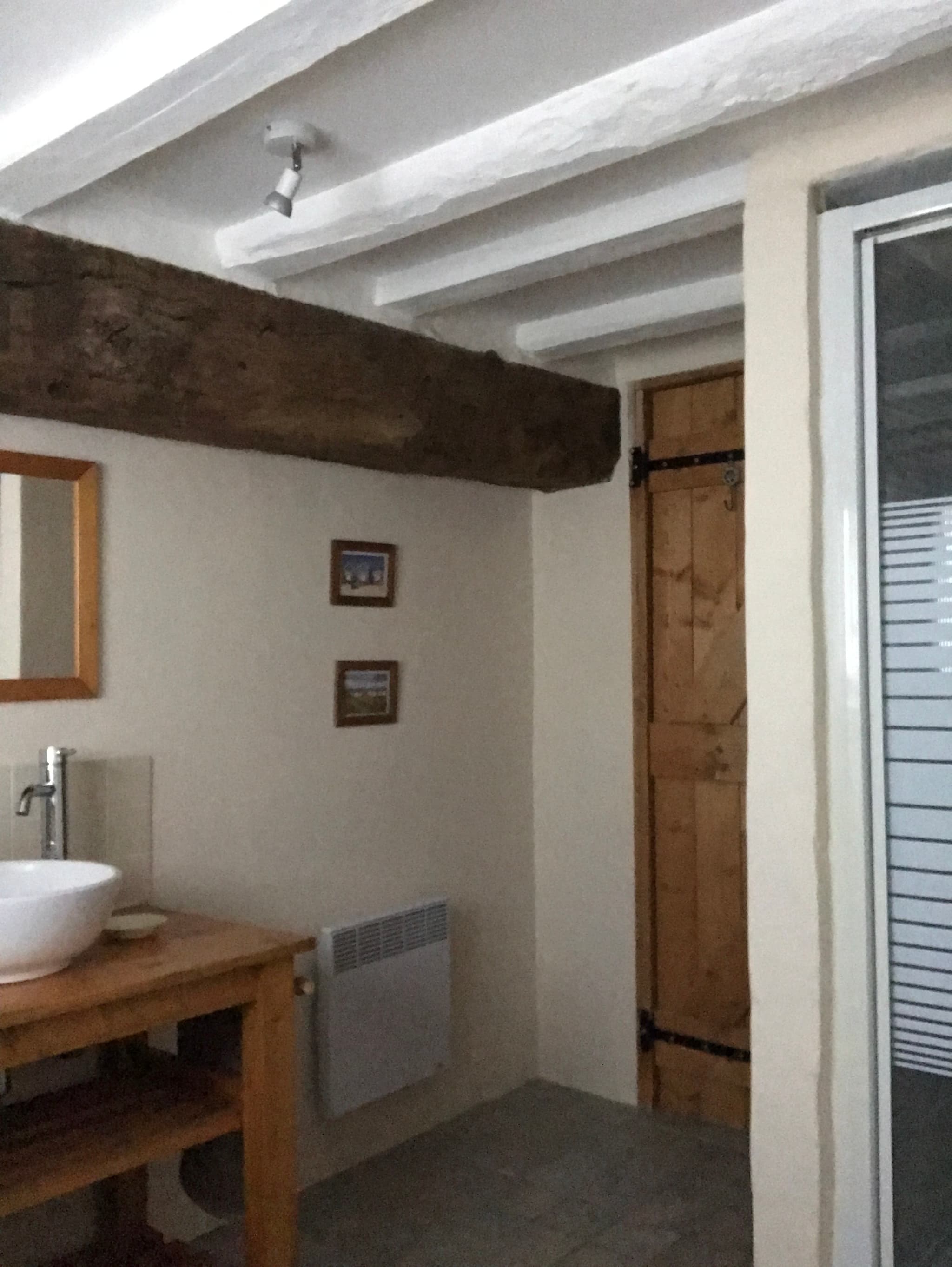 clazay-la-maison-de-caroline-domaine-des-gites-de-la-chouette-blanche-sdb 3