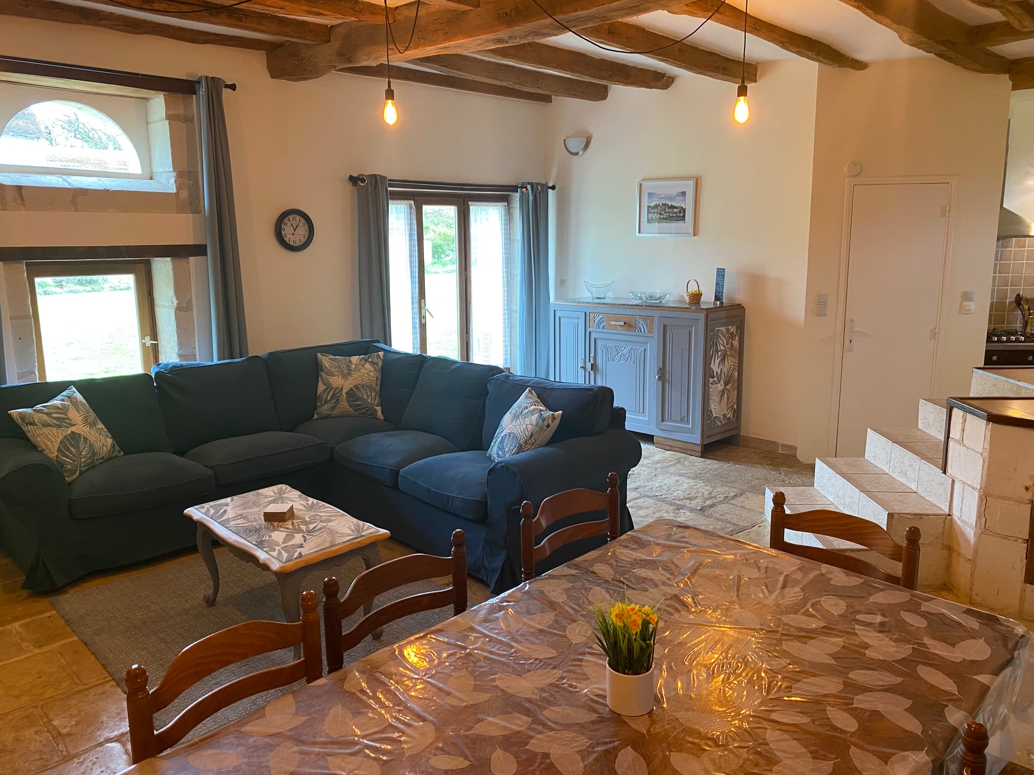 Salle de vie, coin repas, salon