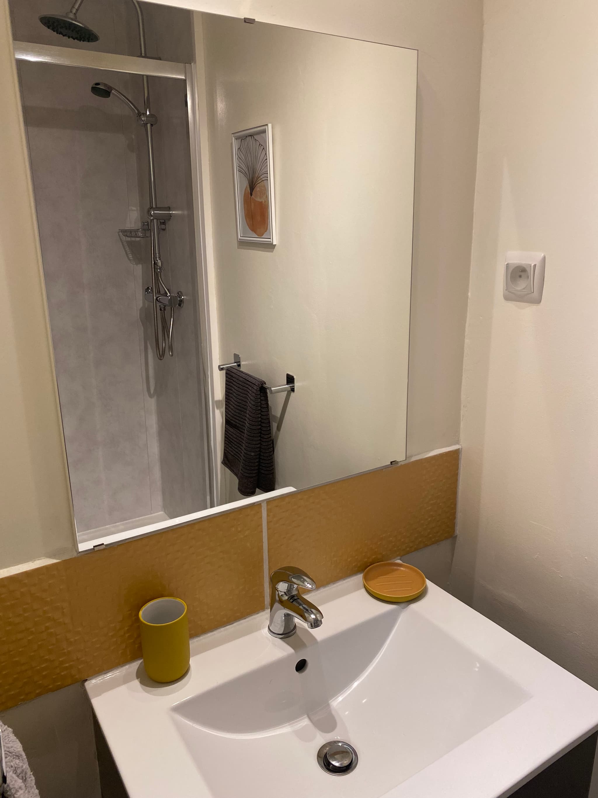 Salle d'eau de chambre 3 au rez de chaussee
