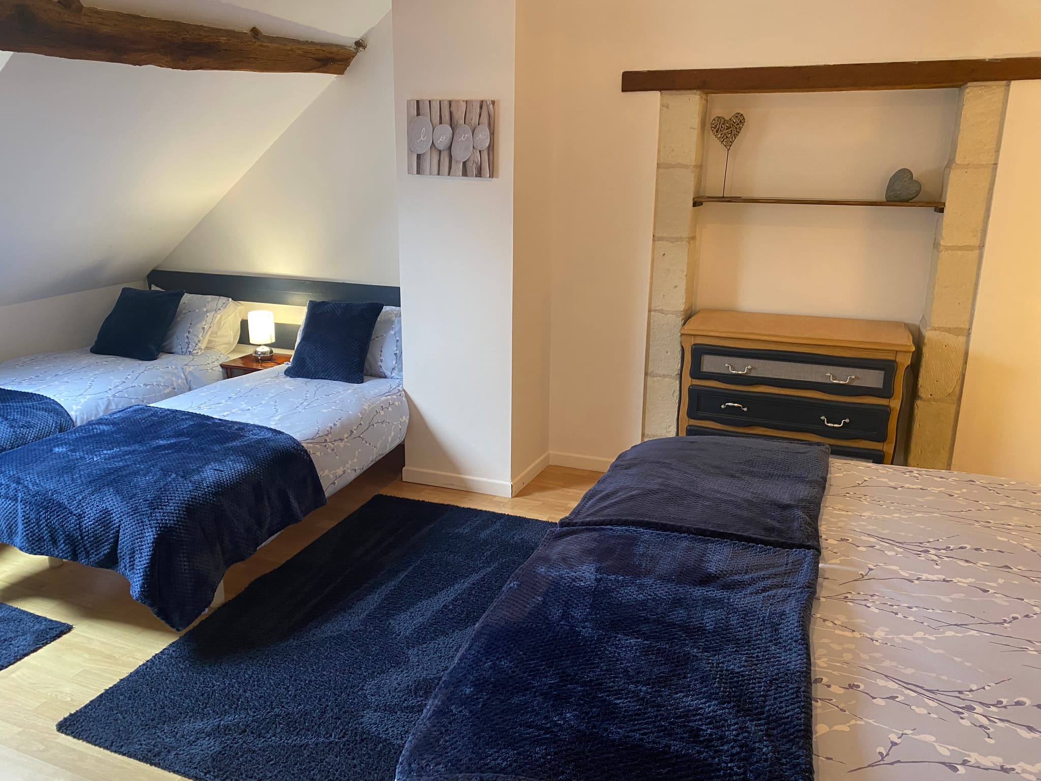 Chambre 2 4 lits simple ou 2 lit simple et 1 lit double 180 cm