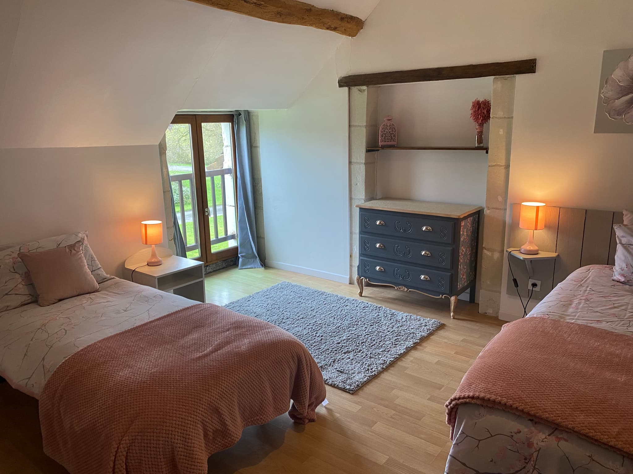 Chambre 1 1 lit double 180cm et 1 lit simple