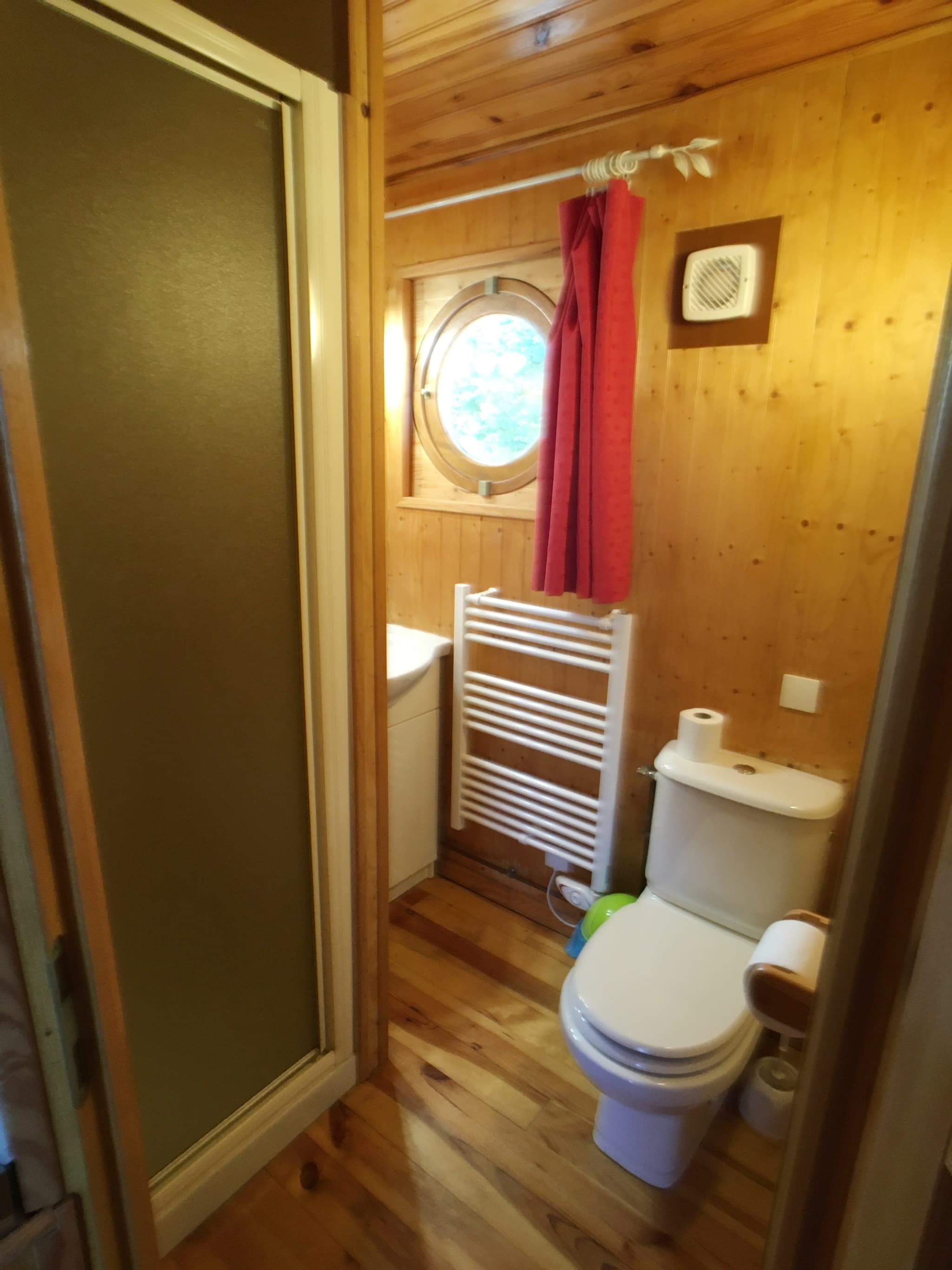 Salle d'eau et wc