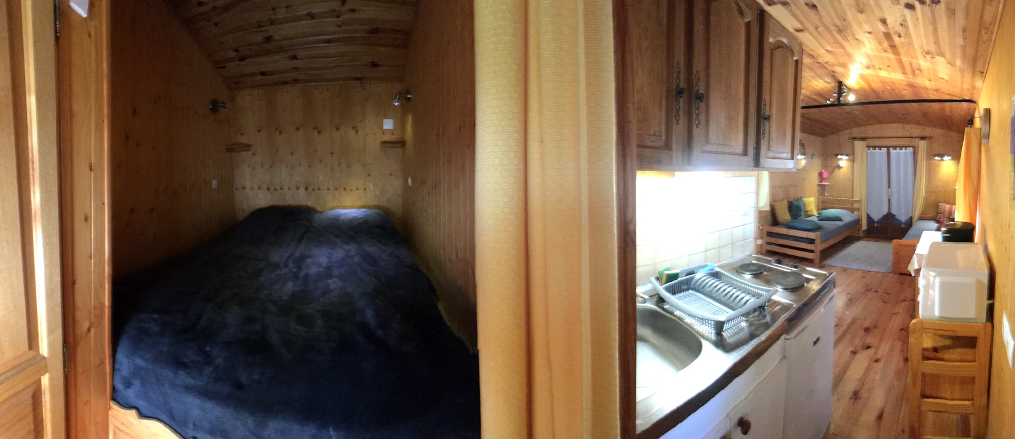 Coin chambre et cuisine