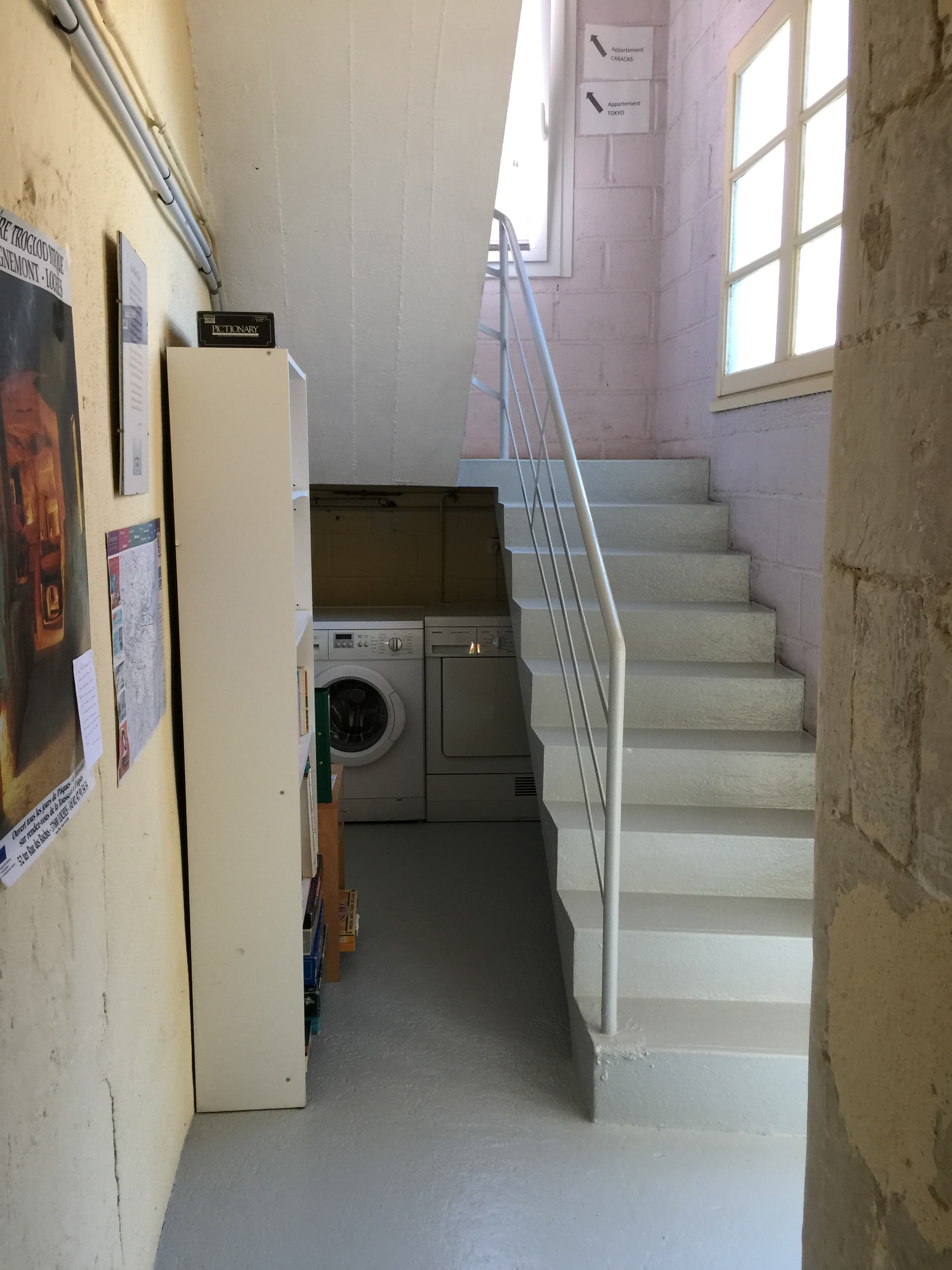 LAVE LINGE ET SECHE LINGE COMMUN