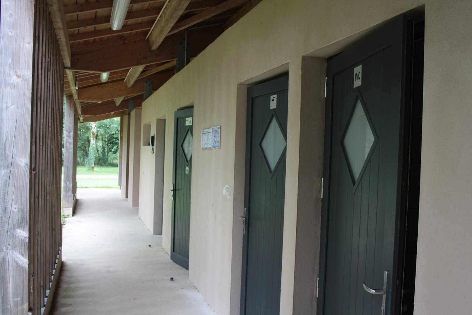 Camping-Lezay-Sanitaires